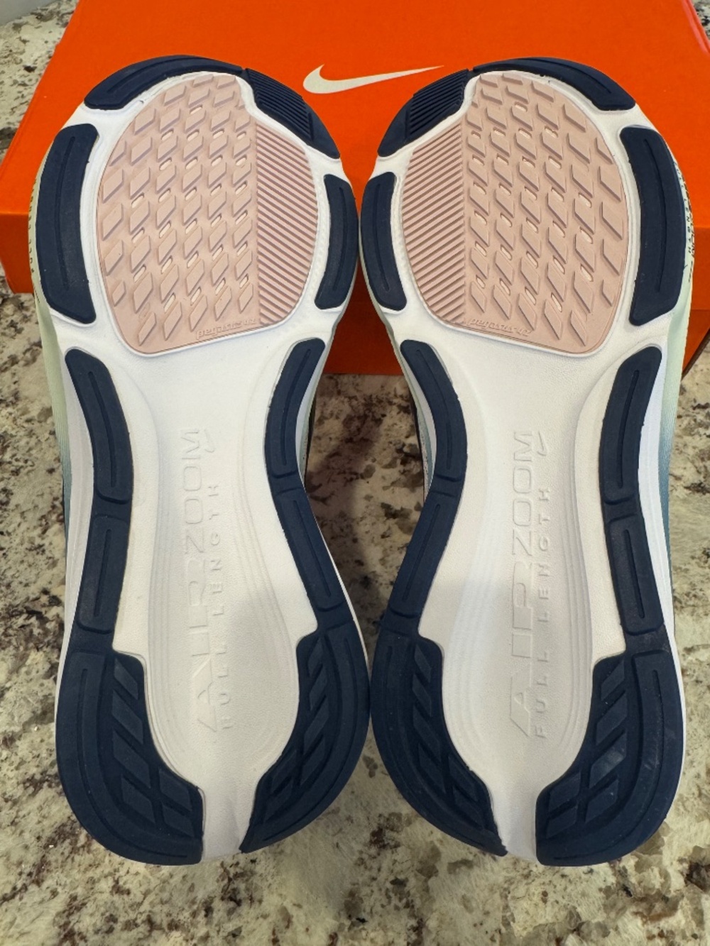 Women’s Nike Pegasus 42 - Picture 3 of 5
